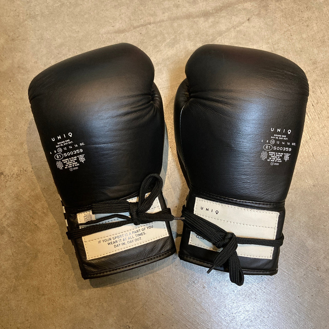 Uniq 10oz boxing gloves
